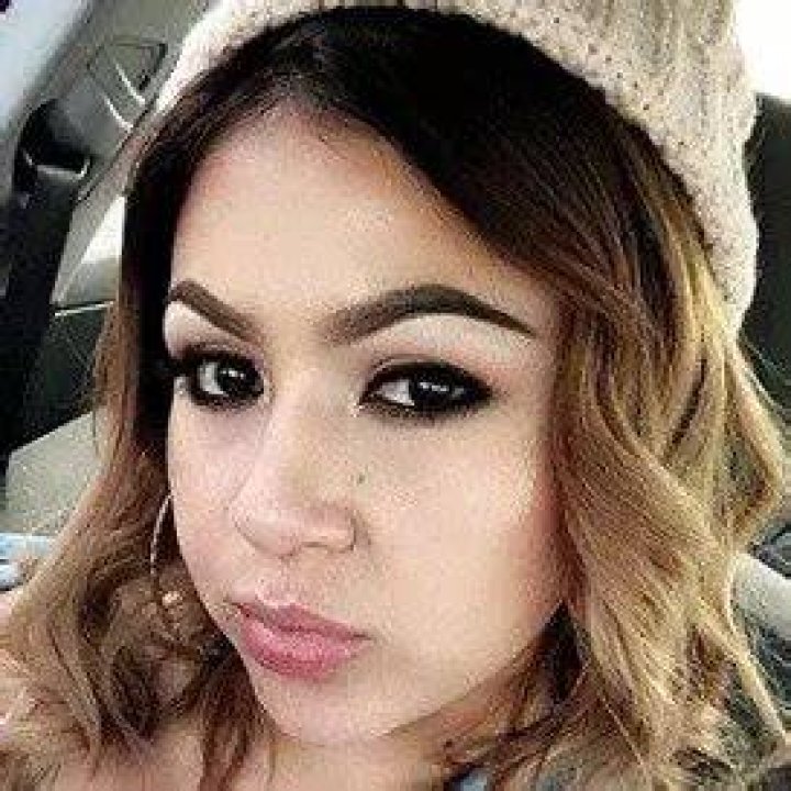 Claudia Regalado Net Worth 2024