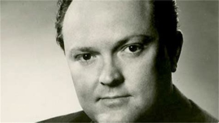 Cornell Macneil