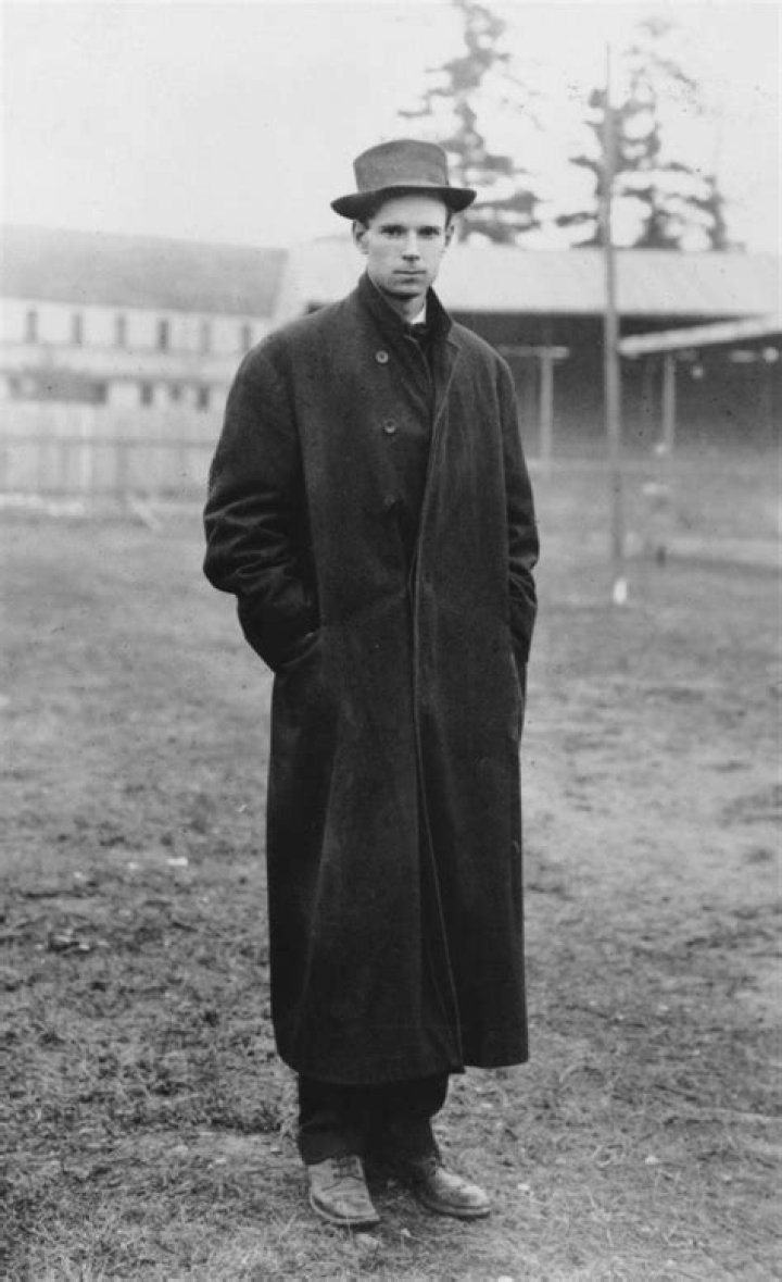 Gil Dobie