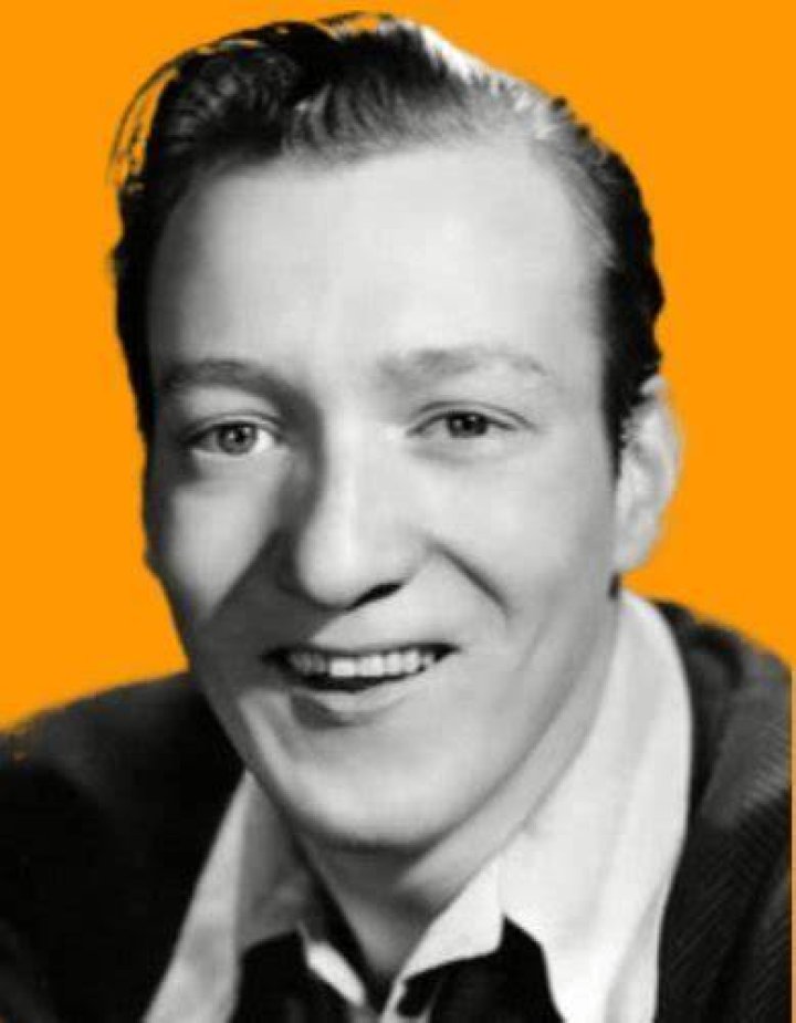Huntz Hall Net Worth 2024