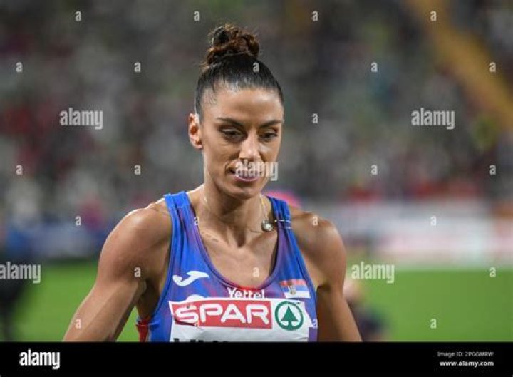 Ivana Spanovic)
