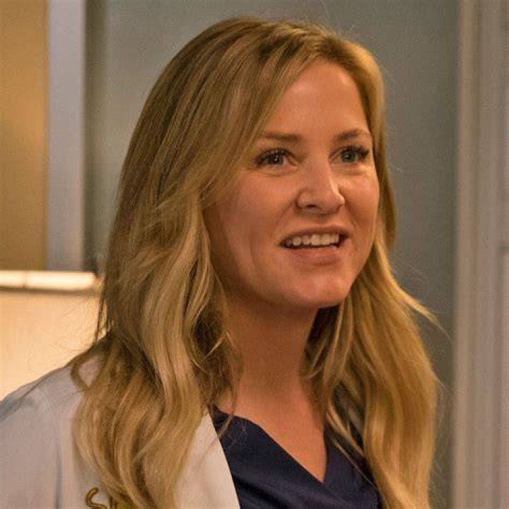 Jessica Capshaw