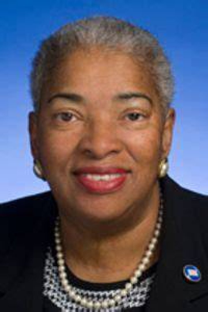 JoAnne Favors
