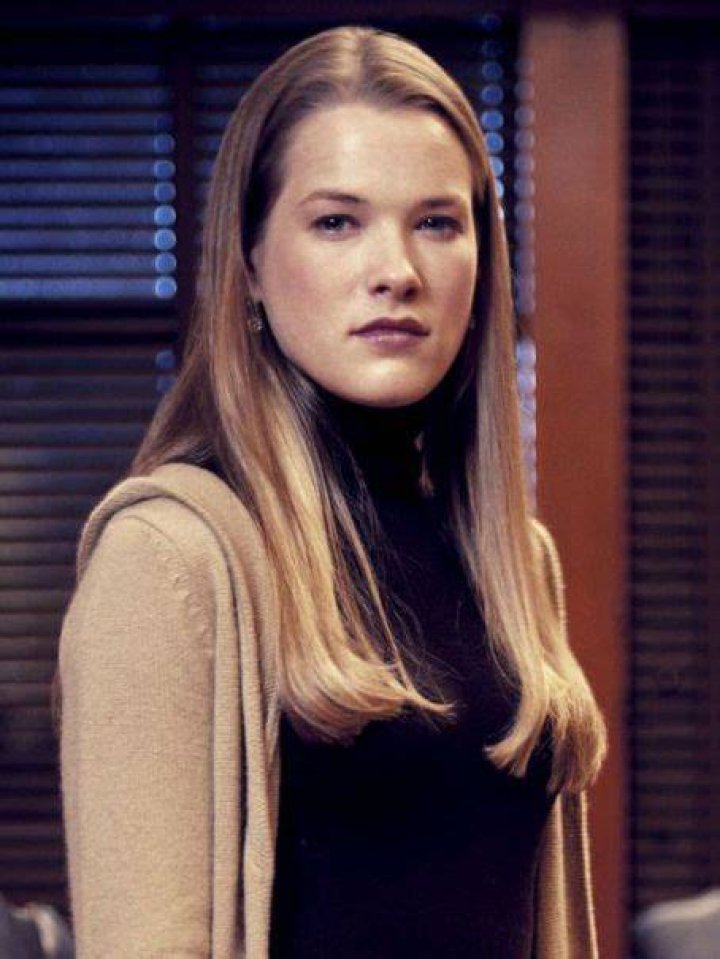 Nicole DeHuff Net Worth