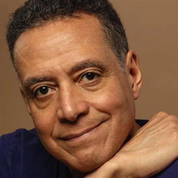 Noel MacNeal Net Worth 2024