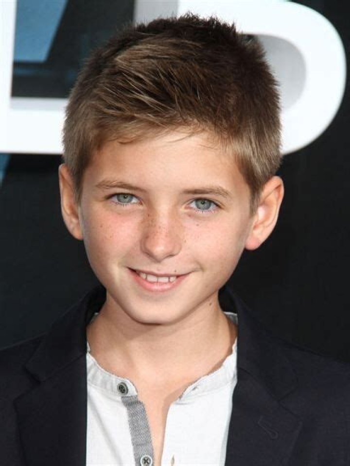Oliver Bell Net Worth