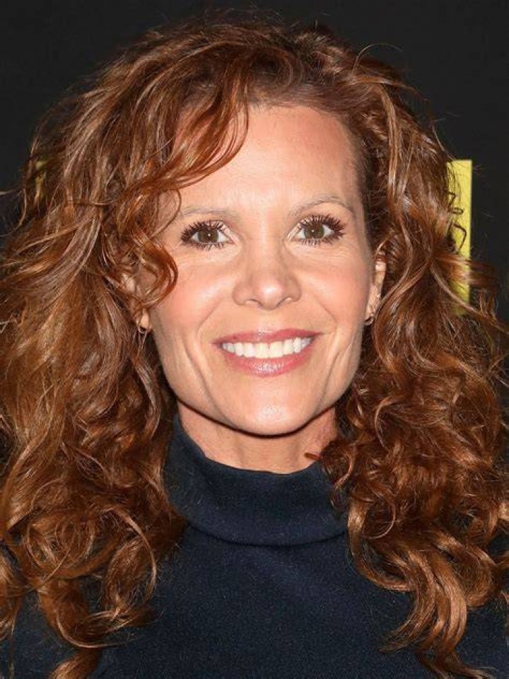 Robyn Lively Robyn Lively