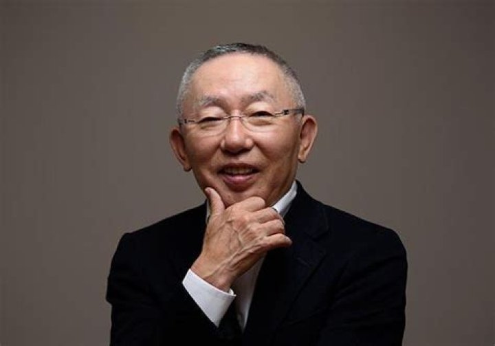 Tadashi Yanai Tadashi Yanai
