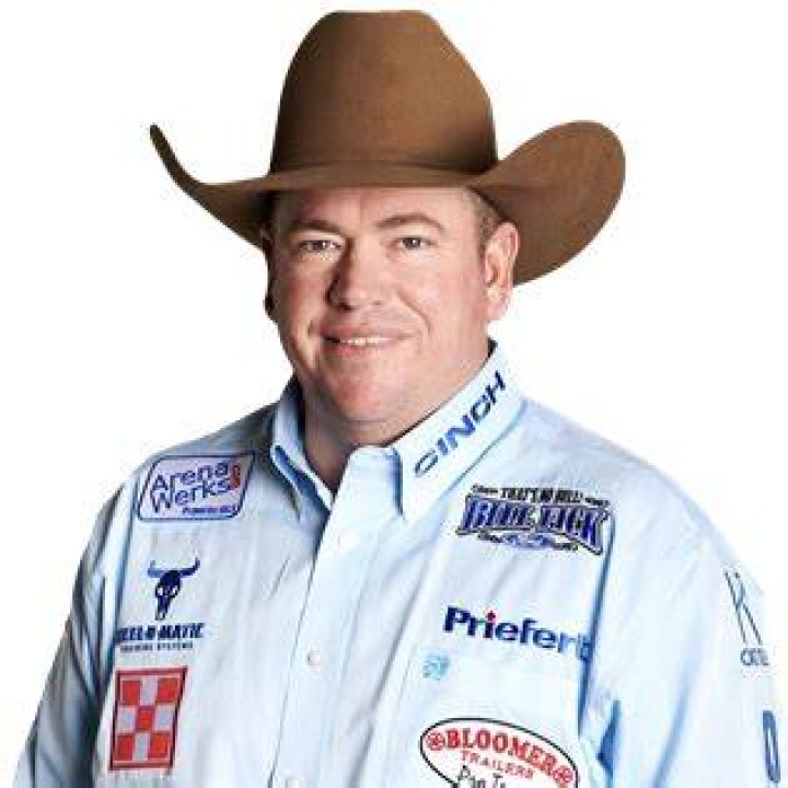 Travis Graves